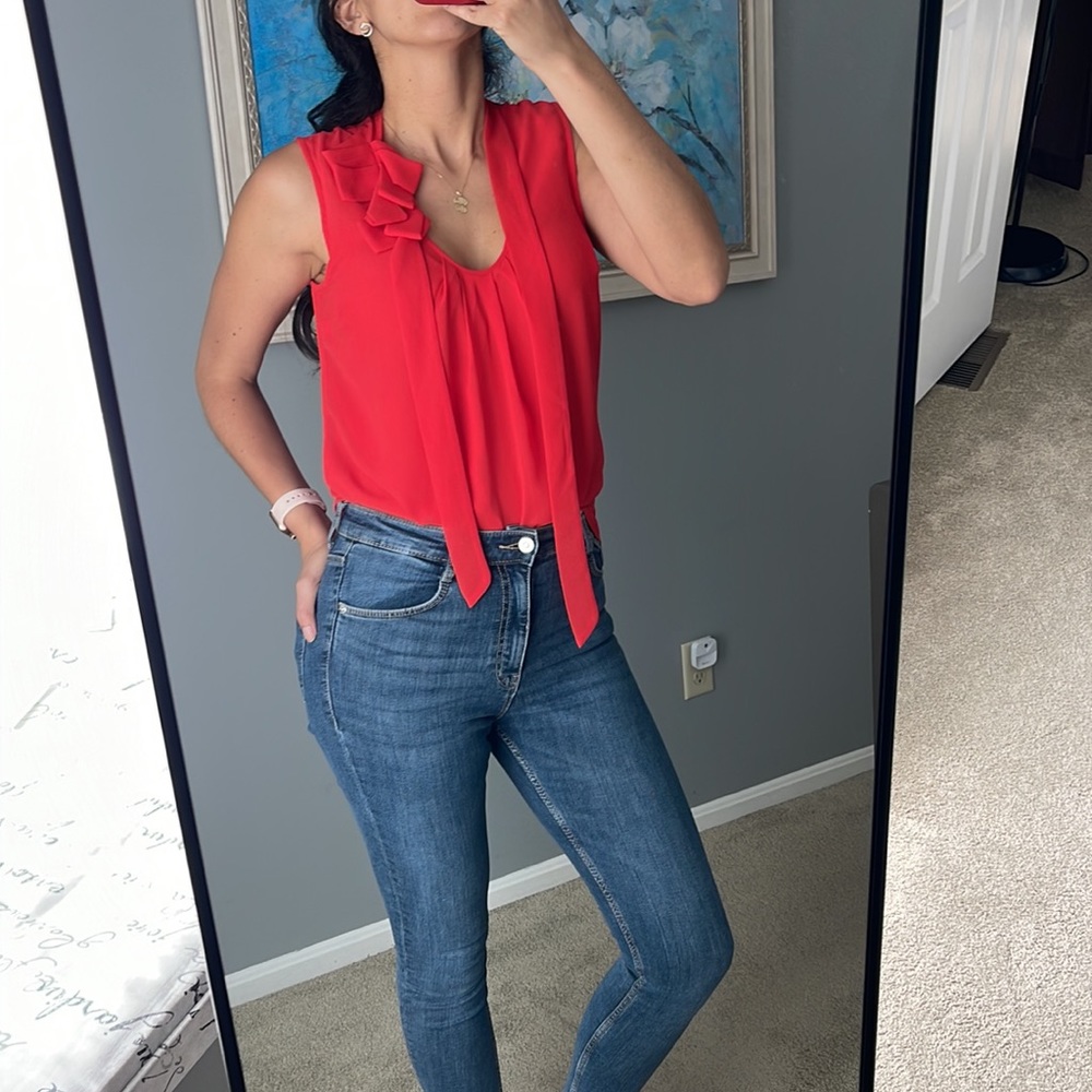 In new condition red top by gap
